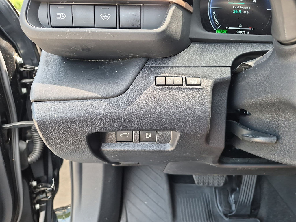 Certified 2026 Toyota Crown AWD/4WD image 16