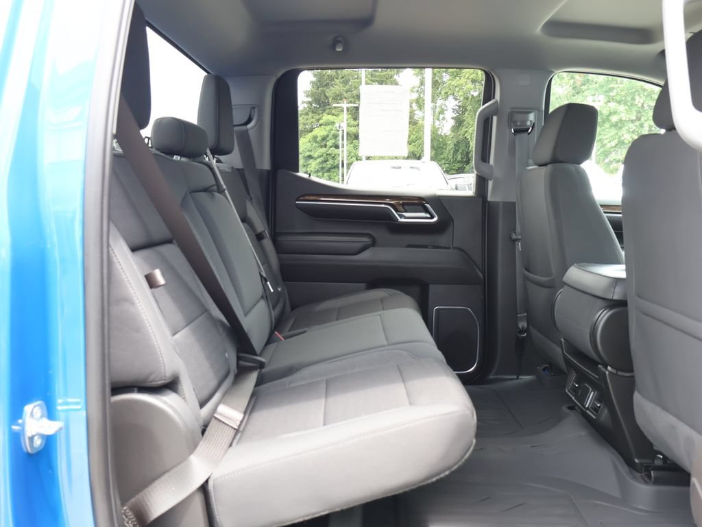 Certified 2022 GMC Sierra 1500 Elevation w/ LPO, Elevation Black Package AWD/4WD image 39