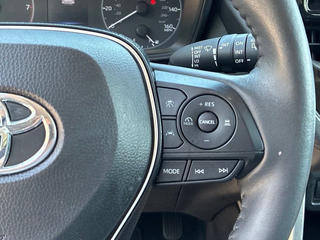 Used 2024 Toyota Corolla Cross LE w/ Moonroof Package AWD/4WD image 26