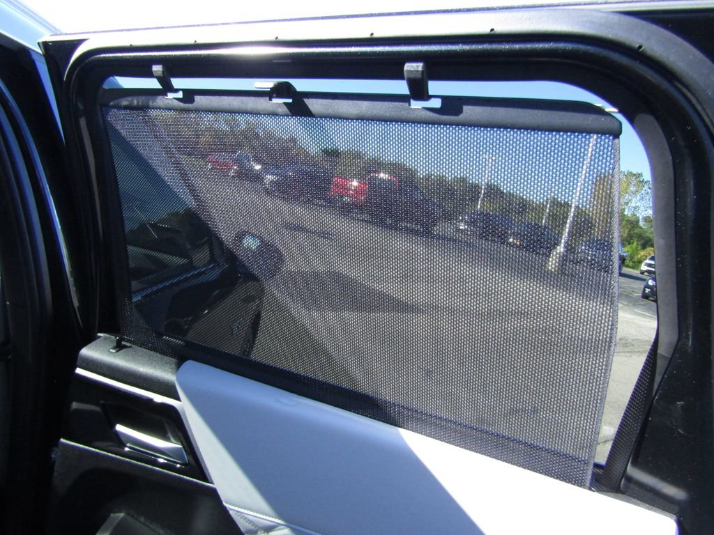 Used 2024 Mitsubishi Outlander SEL Black Edition image 16