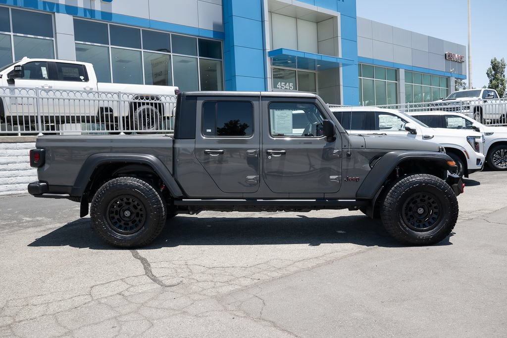 Used 2022 Jeep Gladiator Rubicon w/ Trailer Tow Package AWD/4WD image 4