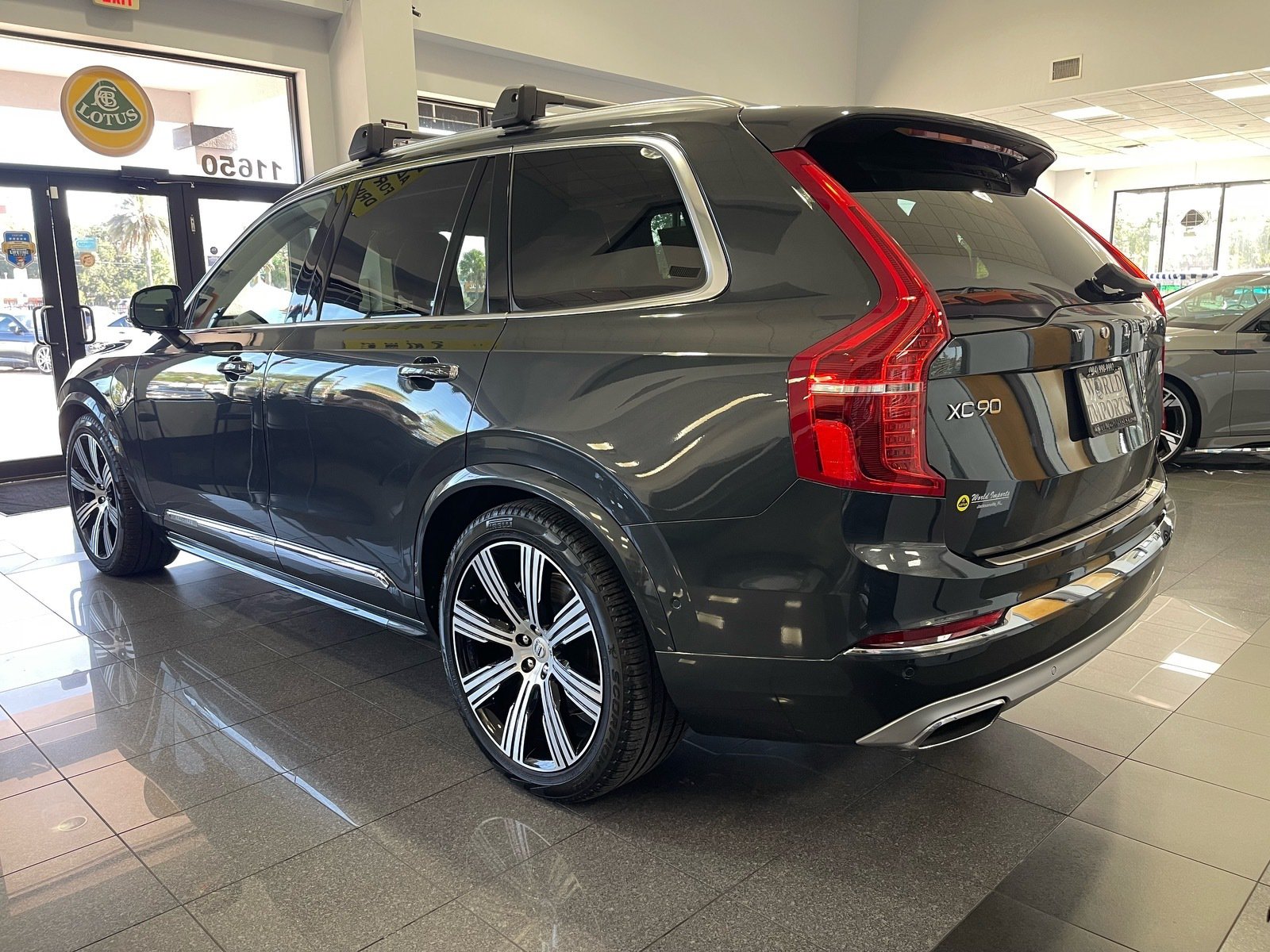 Used 2021 Volvo XC90 T8 Inscription w/ Advanced Package AWD/4WD image 3