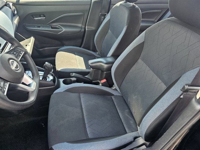 Used 2023 Nissan Versa SV FWD image 16