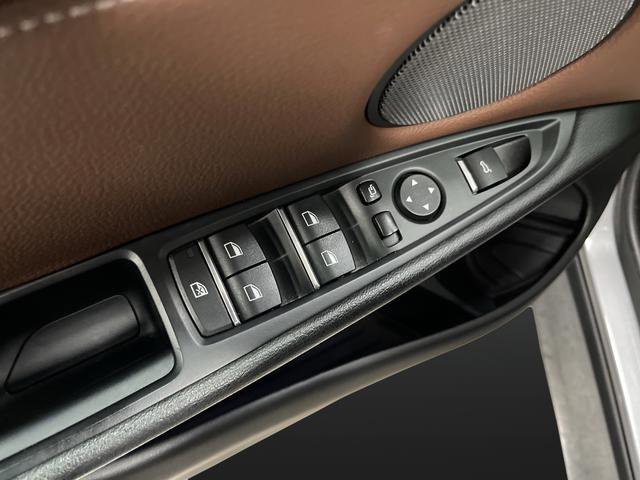 Used 2017 BMW X5 xDrive40e image 28