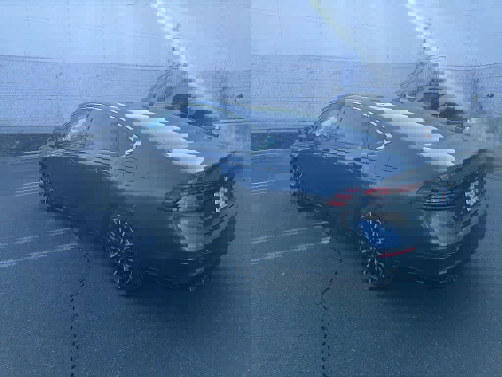 Used 2024 Honda Accord Touring image 9