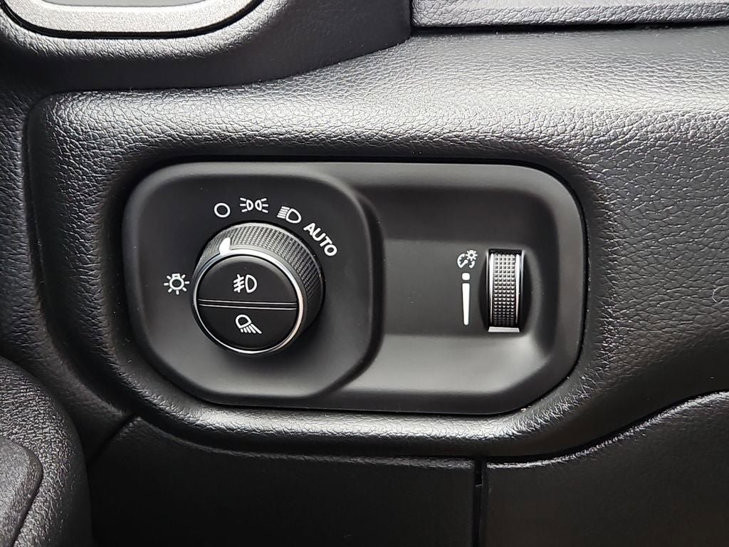 New 2026 RAM 3500 Tradesman AWD/4WD image 25
