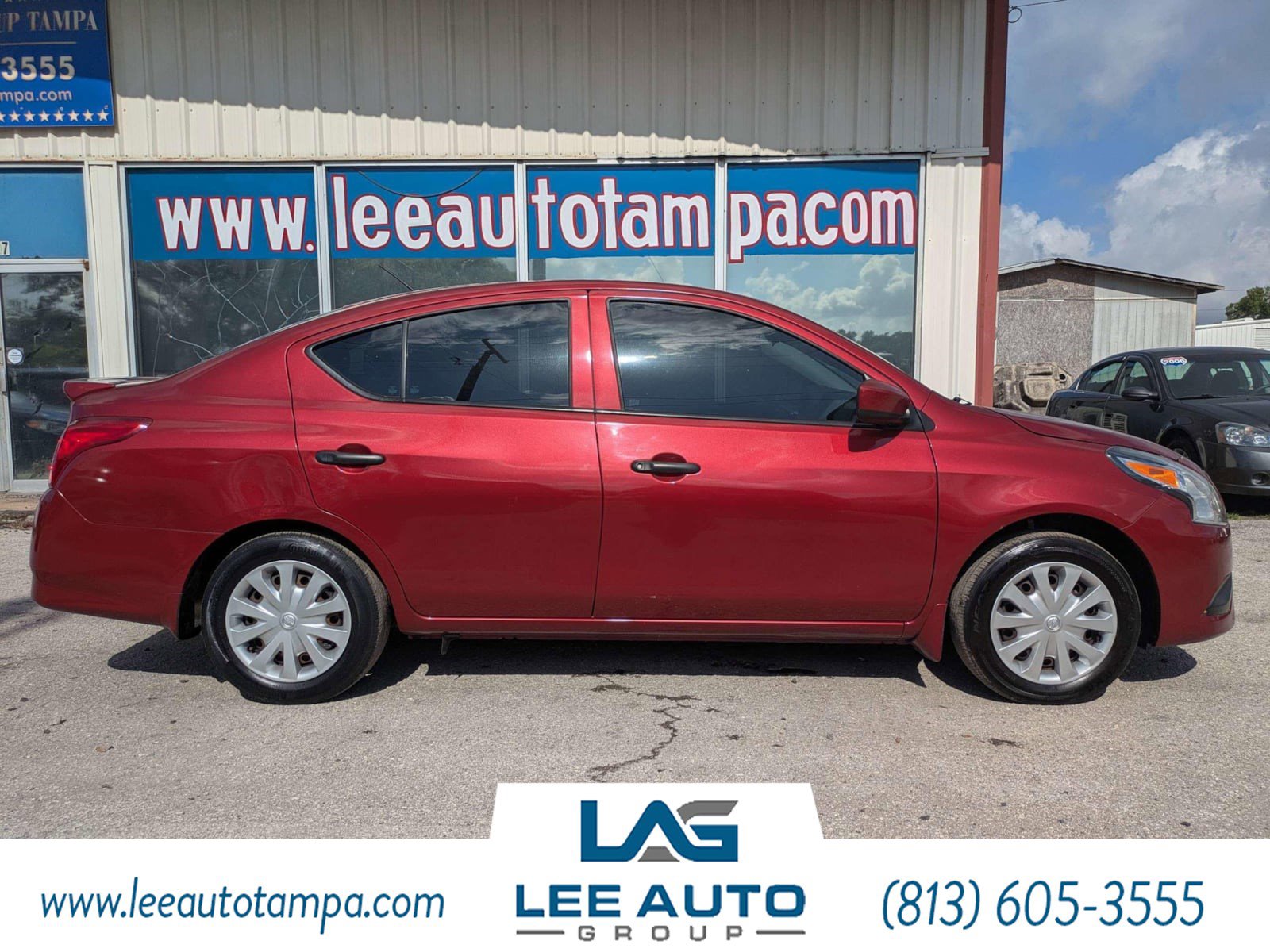 Used 2019 Nissan Versa S Plus FWD image 2