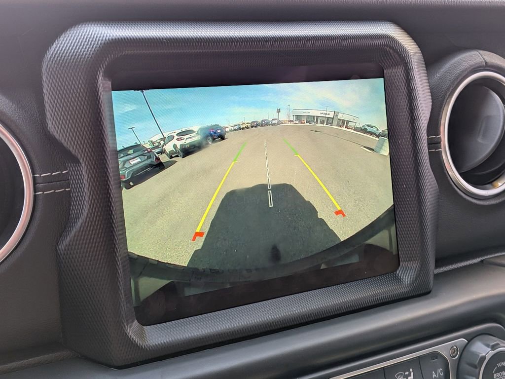Used 2021 Jeep Wrangler Unlimited Sahara w/ Cold Weather Group image 14