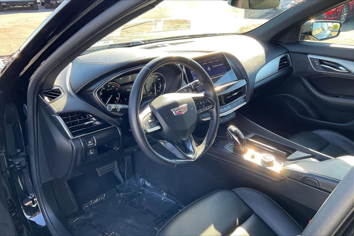 Used 2023 Cadillac CT5 Luxury RWD image 11