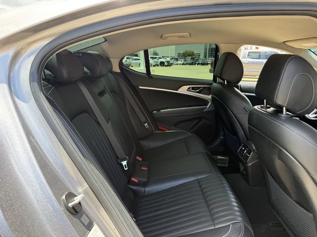 Used 2022 Genesis G70 3.3T RWD image 30