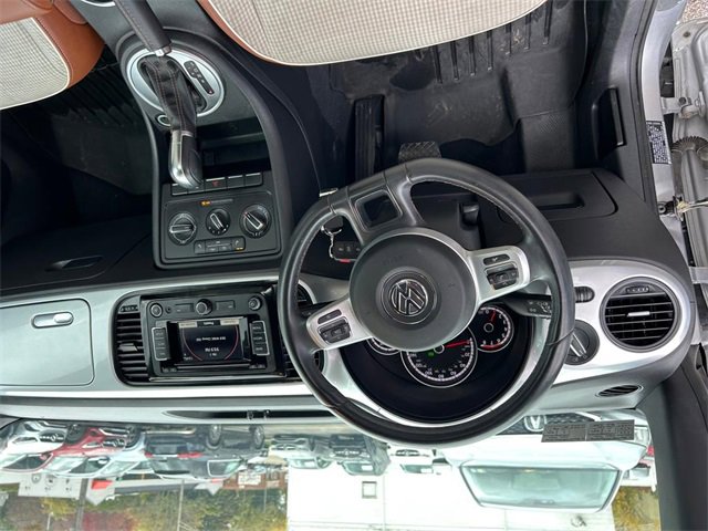 Used 2015 Volkswagen Beetle 1.8T Classic image 15
