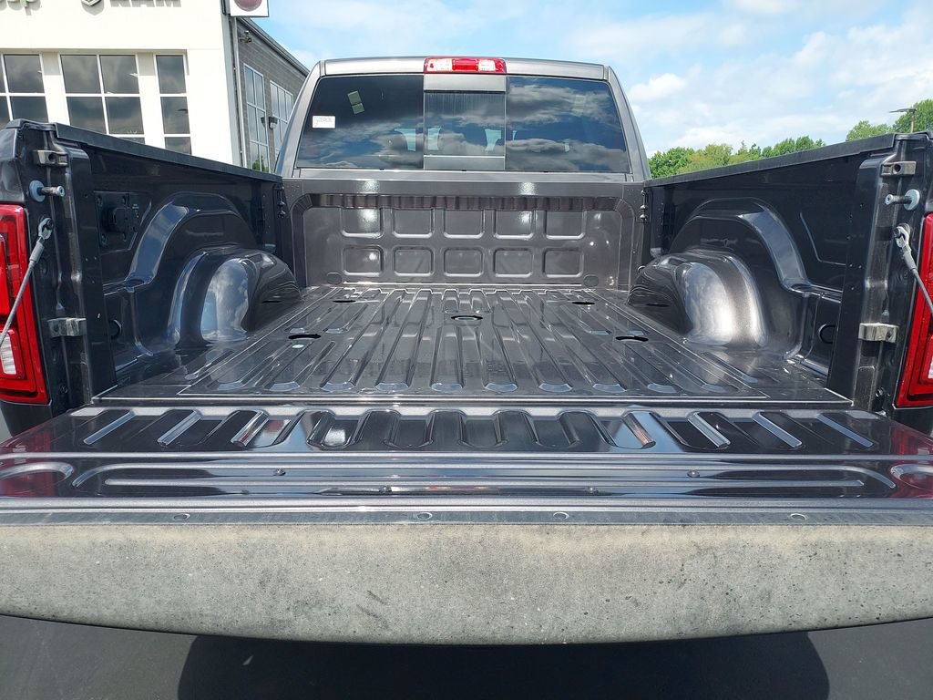 New 2026 RAM 2500 Laramie AWD/4WD image 21