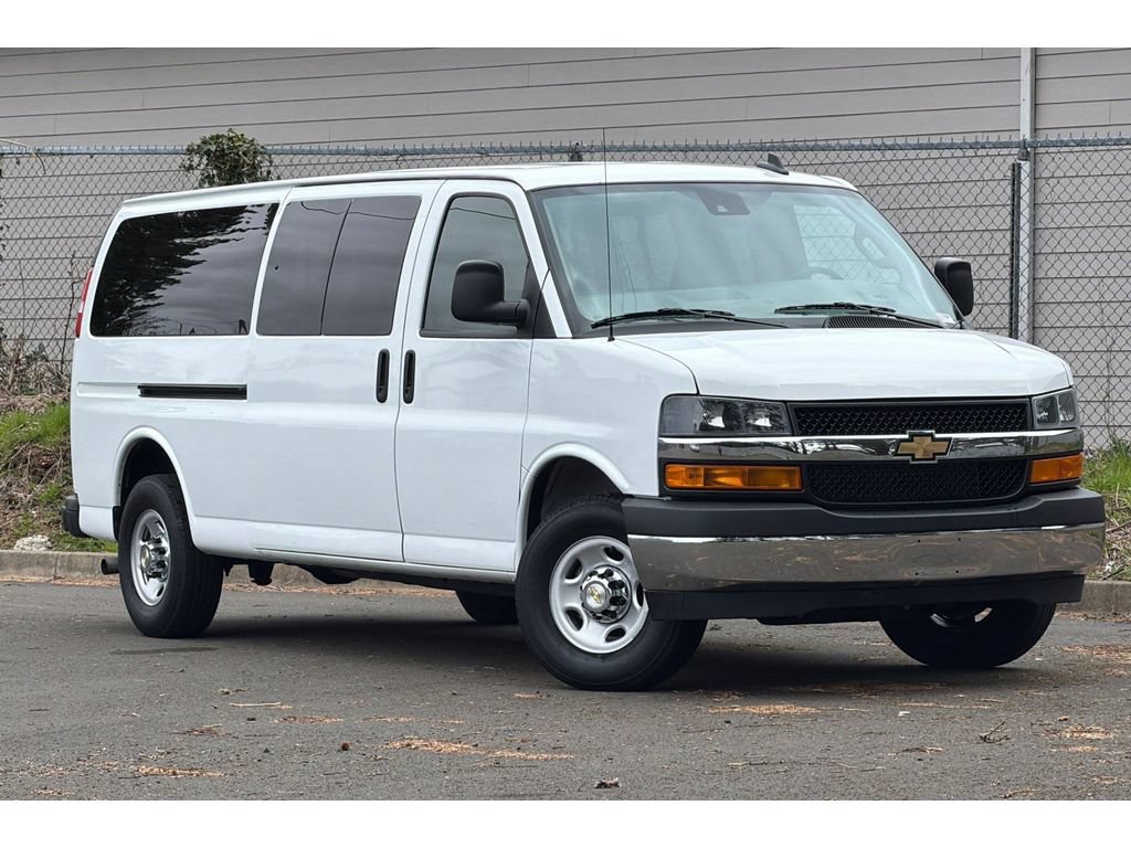 Used 2024 Chevrolet Express 3500 LT w/ LT Preferred Equipment Group RWD image 2