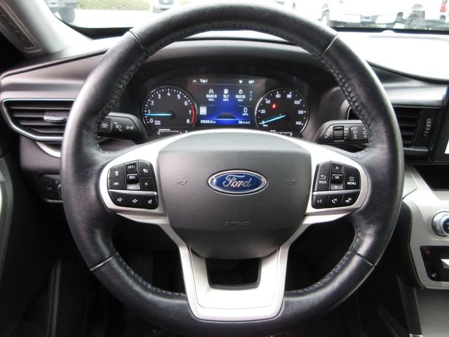 Certified 2022 Ford Explorer XLT w/ Equipment Group 202A image 14