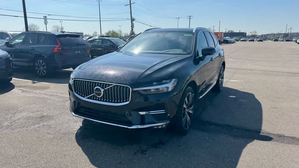 Used 2023 Volvo XC60 B5 Plus w/ Protection Package Premier FWD image 1