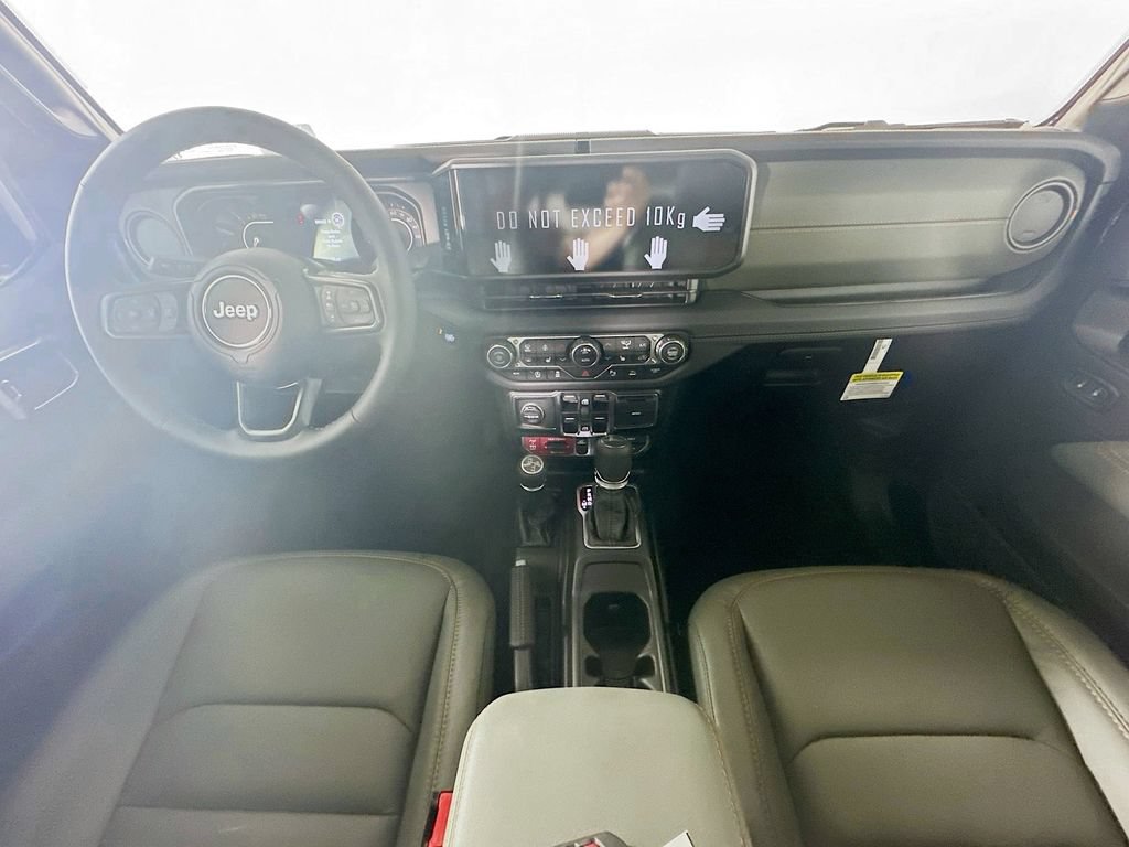 New 2025 Jeep Gladiator Mojave AWD/4WD image 9