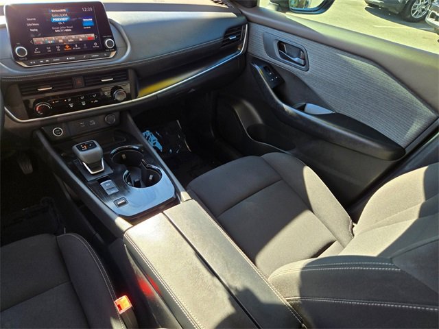 Used 2023 Nissan Rogue S image 17