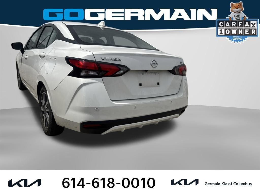 Used 2022 Nissan Versa SV FWD image 2