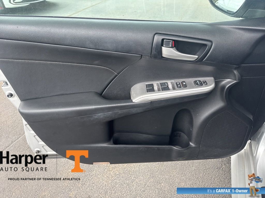 Used 2013 Toyota Camry SE w/ Leather Pkg image 19