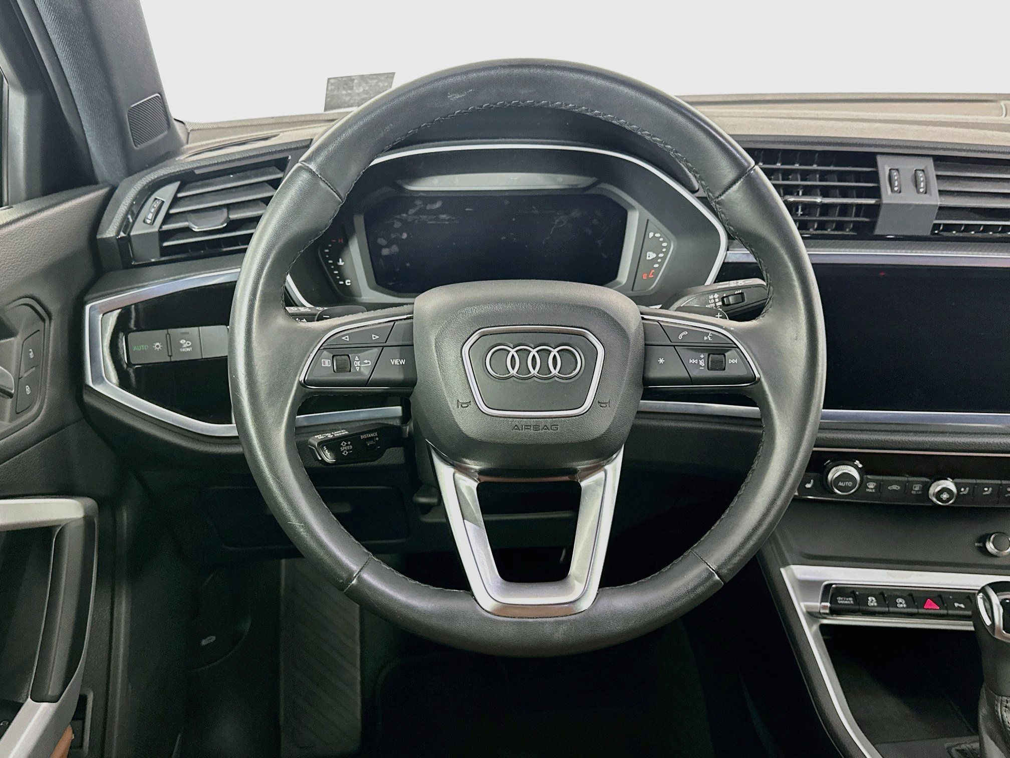 Used 2025 Audi Q3 2.0T Premium AWD/4WD image 18