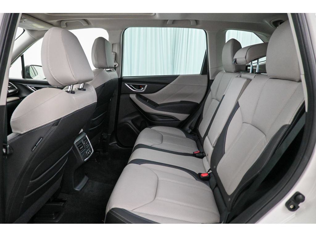 Used 2023 Subaru Forester Limited AWD/4WD image 28