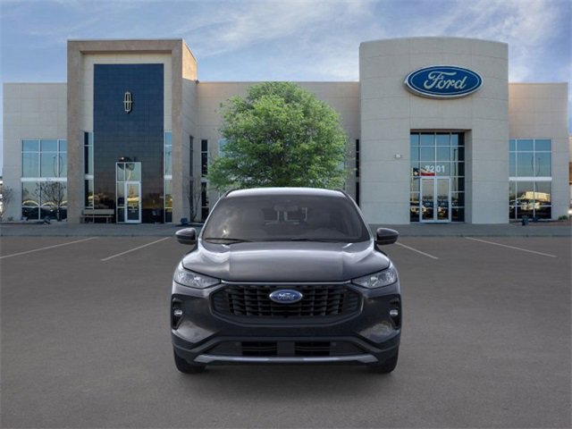 New 2025 Ford Escape SE w/ Class II Trailer Tow Package image 6