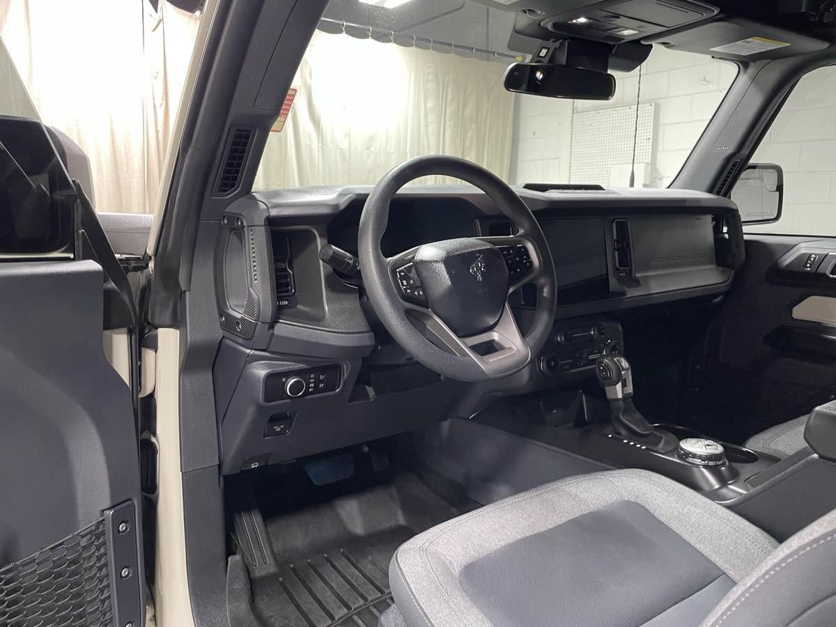 Used 2025 Ford Bronco 2-Door w/ Sasquatch Package AWD/4WD image 10