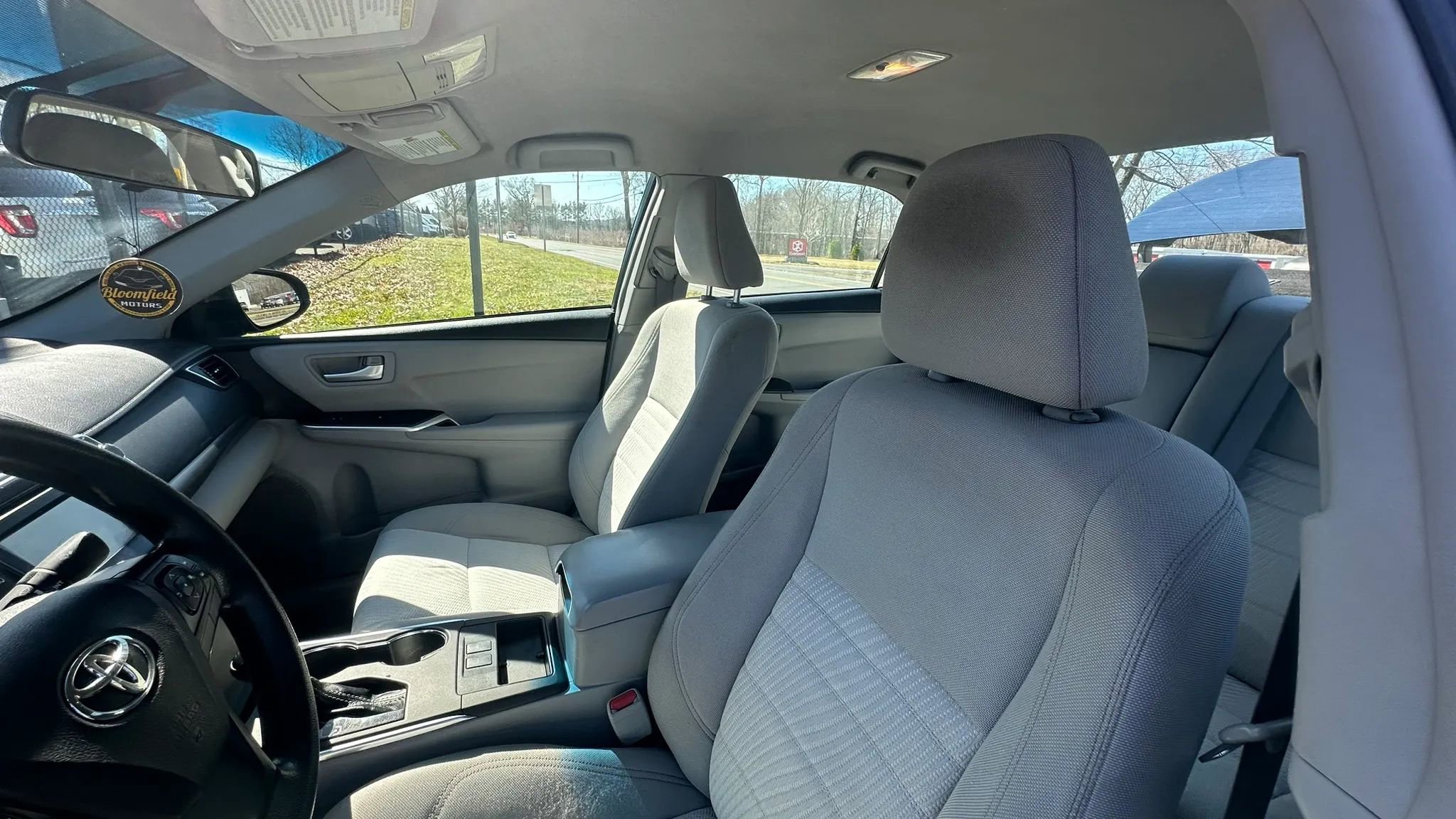 Used 2015 Toyota Camry LE FWD image 16
