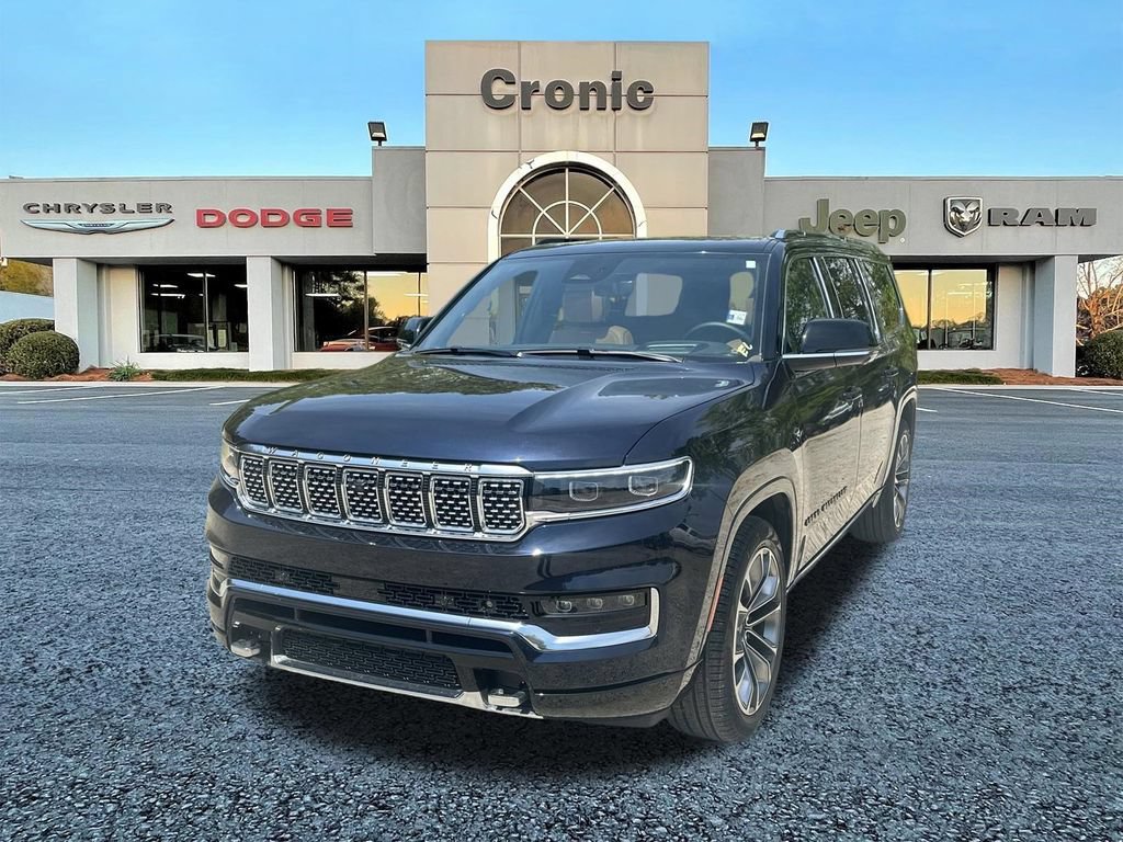 Used 2025 Jeep Grand Wagoneer L Series III w/ Rear Seat Video Group 1 AWD/4WD image 7