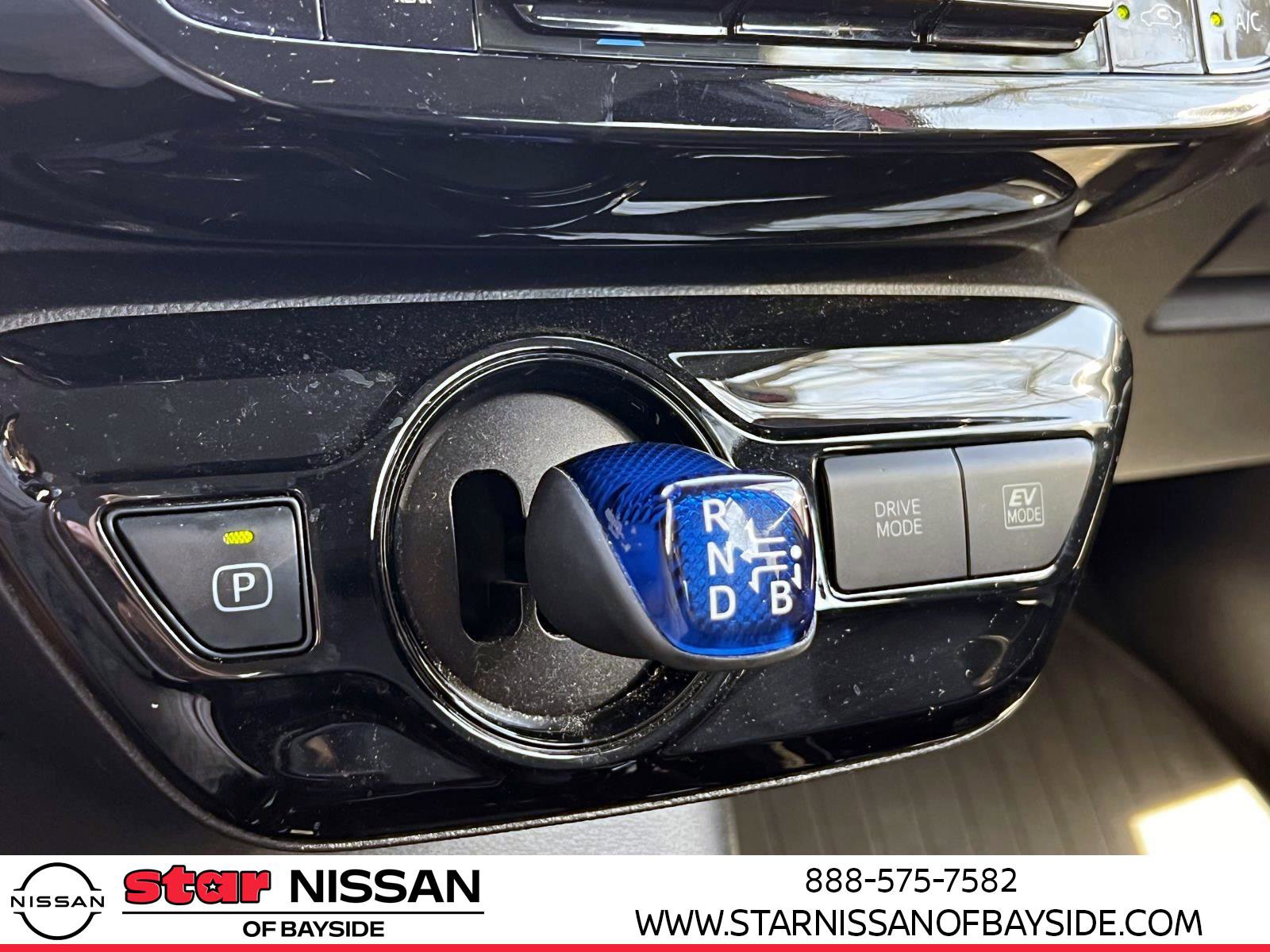 Used 2020 Toyota Prius XLE image 28