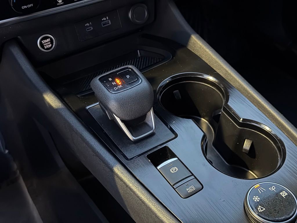 Used 2023 Nissan Rogue SV image 37