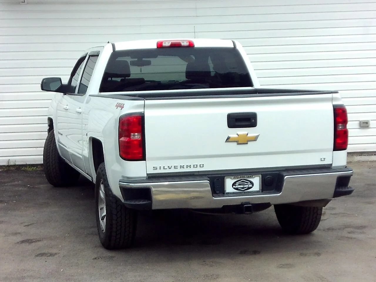 Used 2018 Chevrolet Silverado 1500 LT w/ Trailering Package AWD/4WD image 3