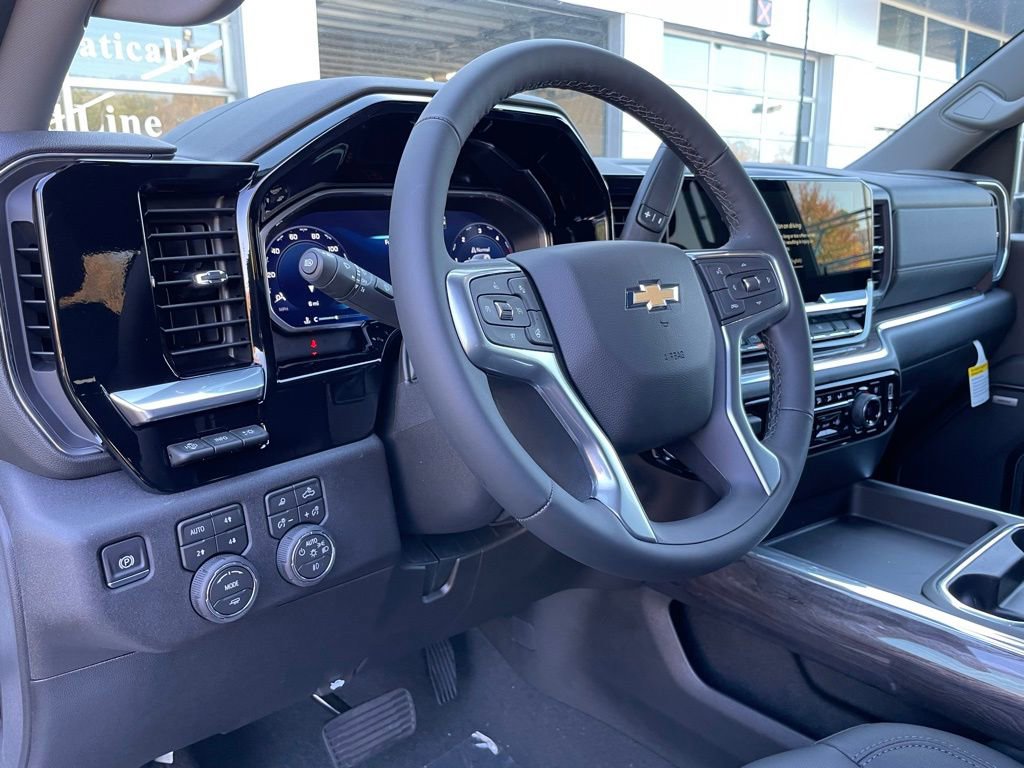 New 2026 Chevrolet Silverado 3500 LTZ w/ LTZ Convenience Package image 9