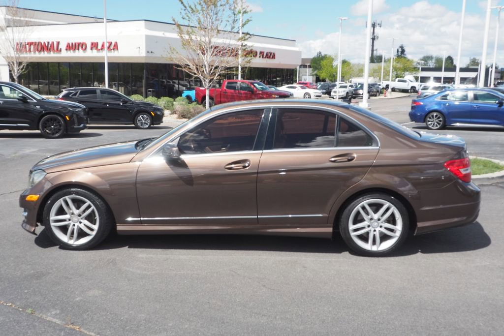 Used 2013 Mercedes-Benz C 250 Sedan image 3