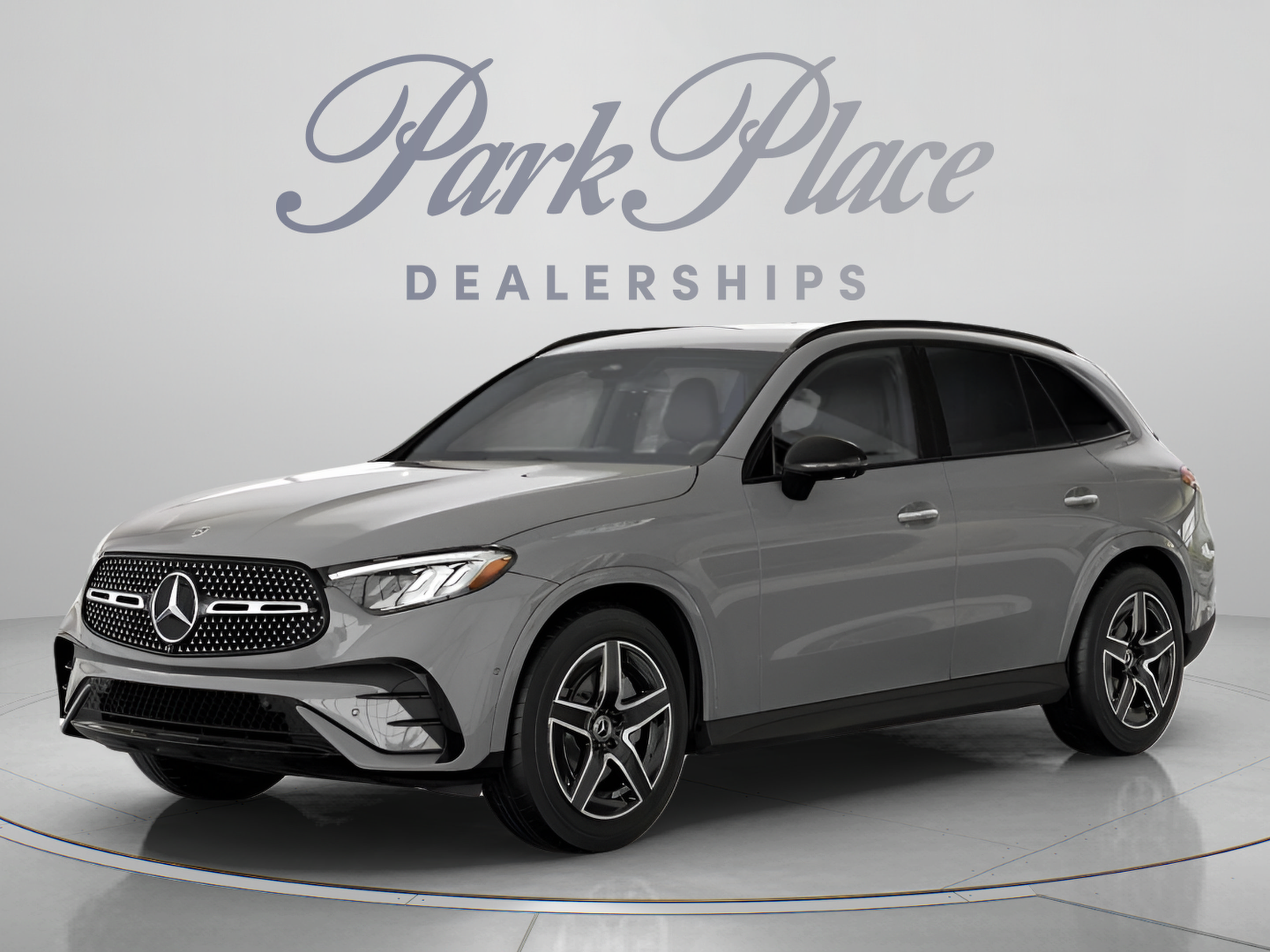Used 2026 Mercedes-Benz GLC 300 image 1