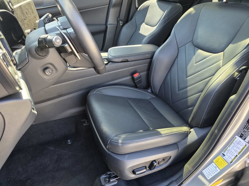 Certified 2025 Lexus NX 350h AWD w/ Rear Seat Package image 21