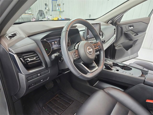 Used 2023 Nissan Rogue SV w/ SV Premium Package image 56