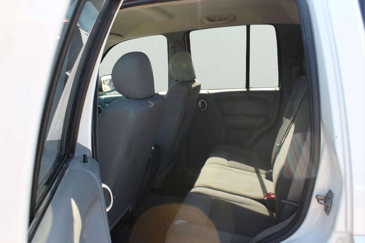 Used 2006 Jeep Liberty Limited AWD/4WD image 7