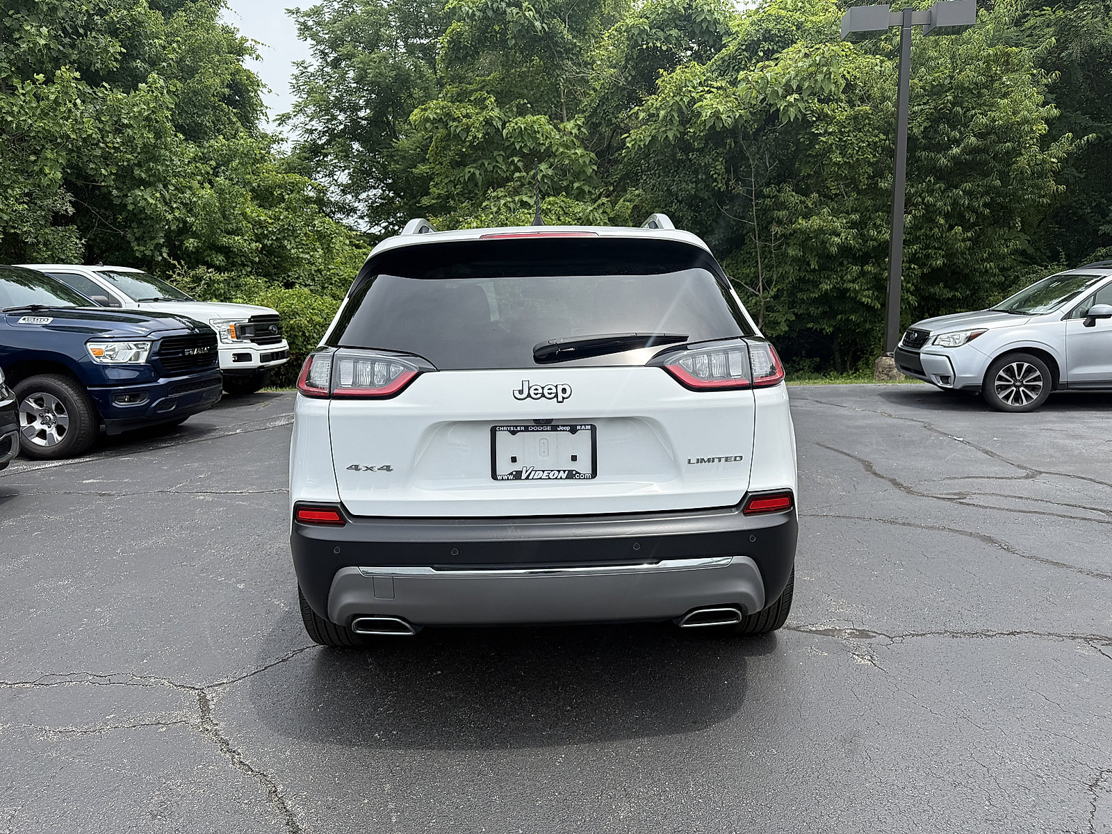 Used 2021 Jeep Cherokee Limited AWD/4WD image 5