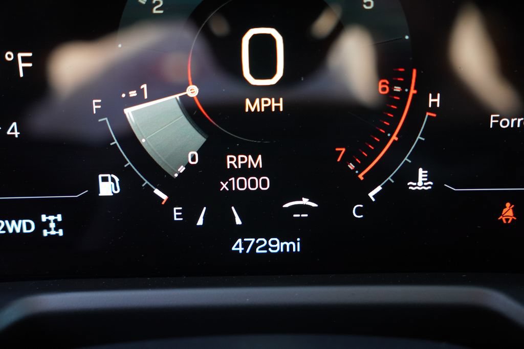 Certified 2026 GMC Acadia AT4 w/ Luxury Package AWD/4WD image 36