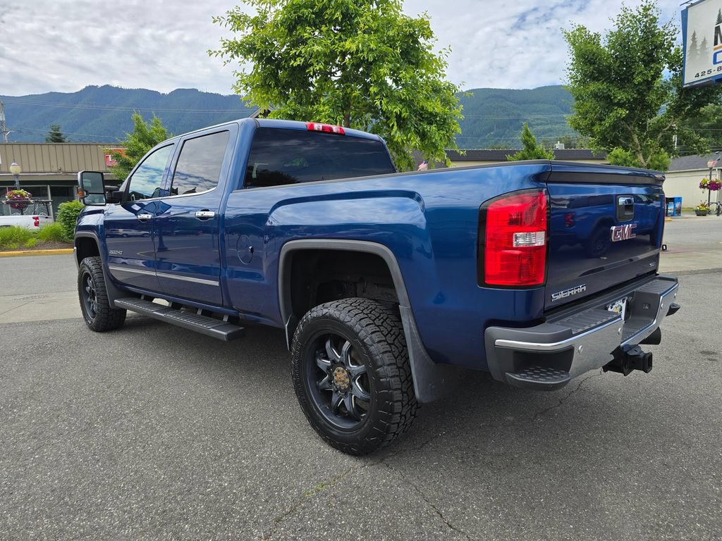 Used 2016 GMC Sierra 2500 SLT w/ Duramax Plus Package AWD/4WD image 7