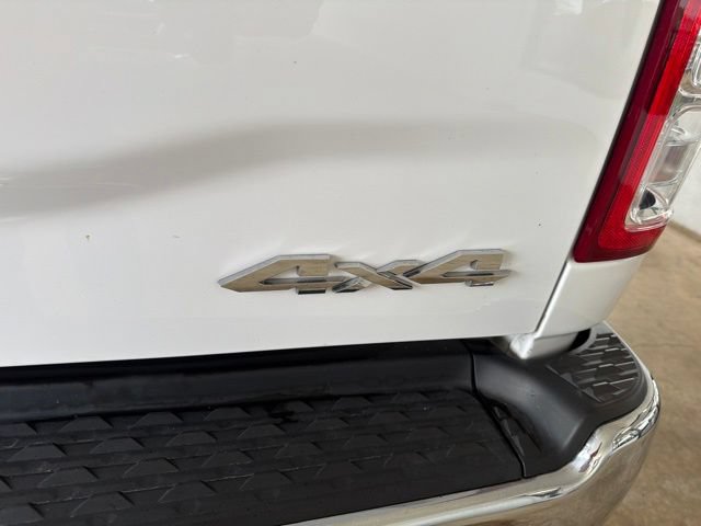 Used 2021 RAM 2500 Tradesman w/ Chrome Appearance Group AWD/4WD image 5