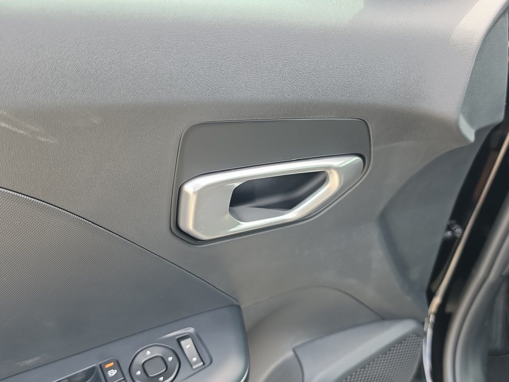 New 2026 Kia K4 FWD image 19
