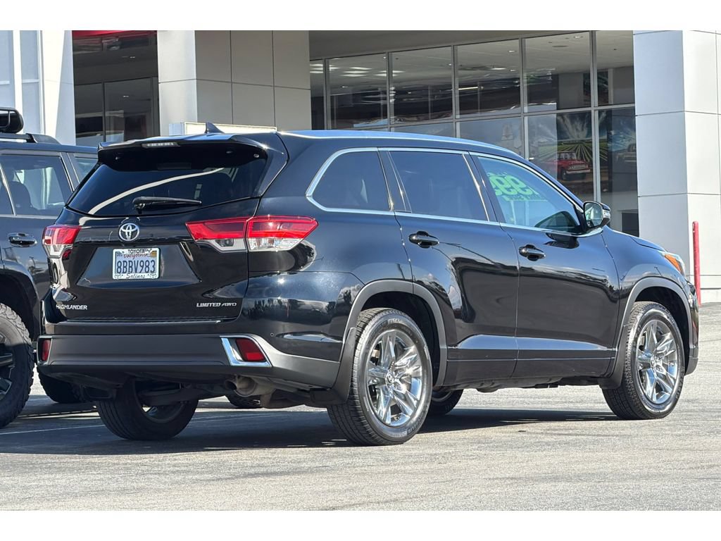 Used 2018 Toyota Highlander Limited Platinum AWD/4WD image 4