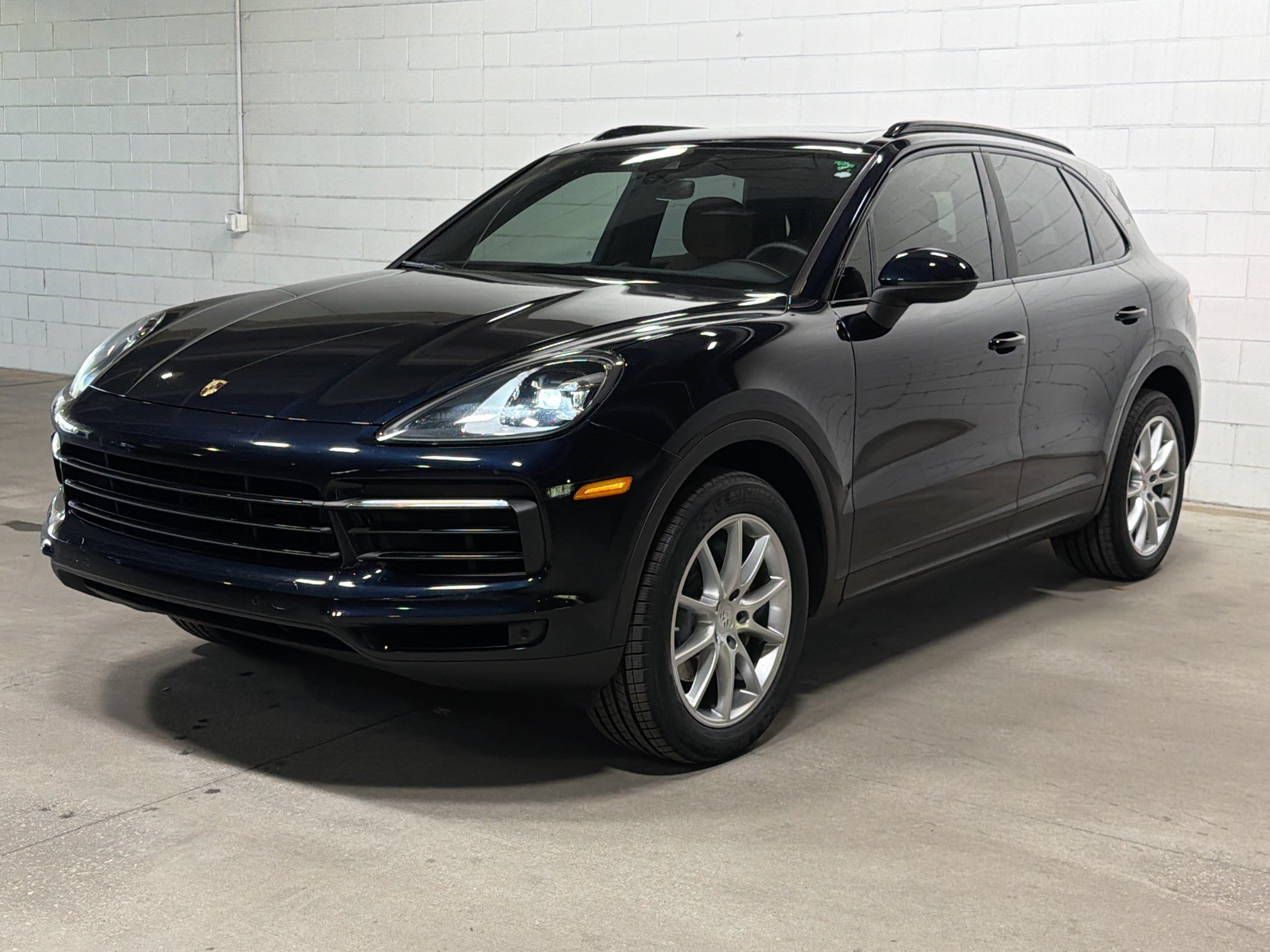 Certified 2020 Porsche Cayenne AWD/4WD image 1