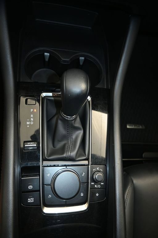 Used 2023 MAZDA MAZDA3 s FWD image 18