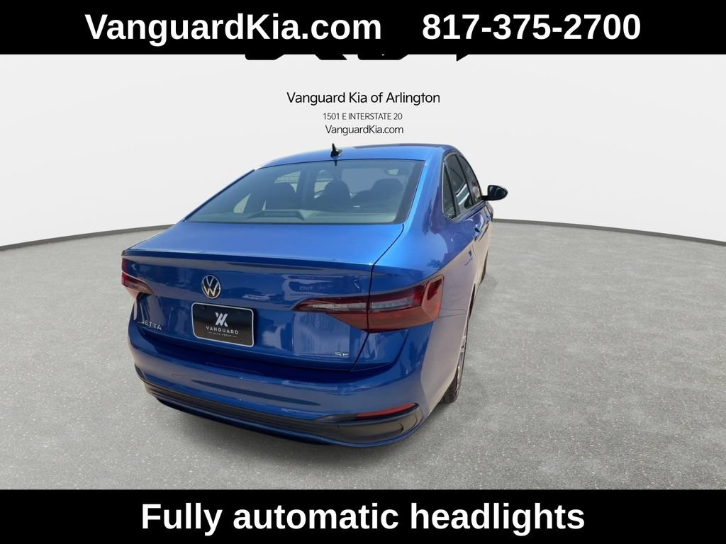 Used 2024 Volkswagen Jetta SE FWD image 9