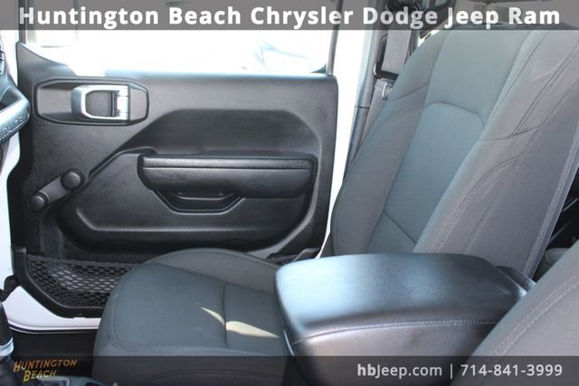 Used 2023 Jeep Wrangler Sport image 29