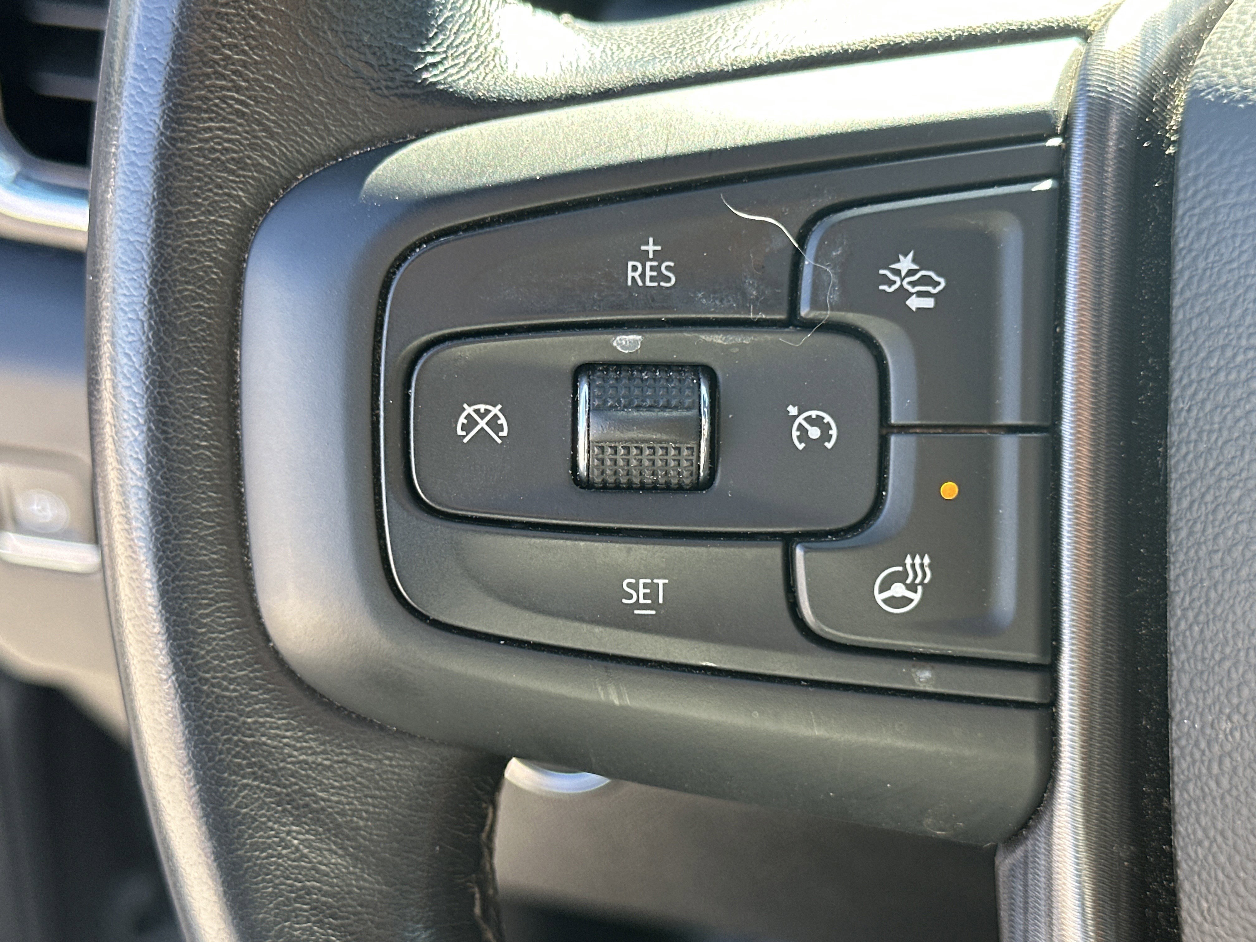 Used 2024 GMC Sierra 3500 Denali Ultimate image 22