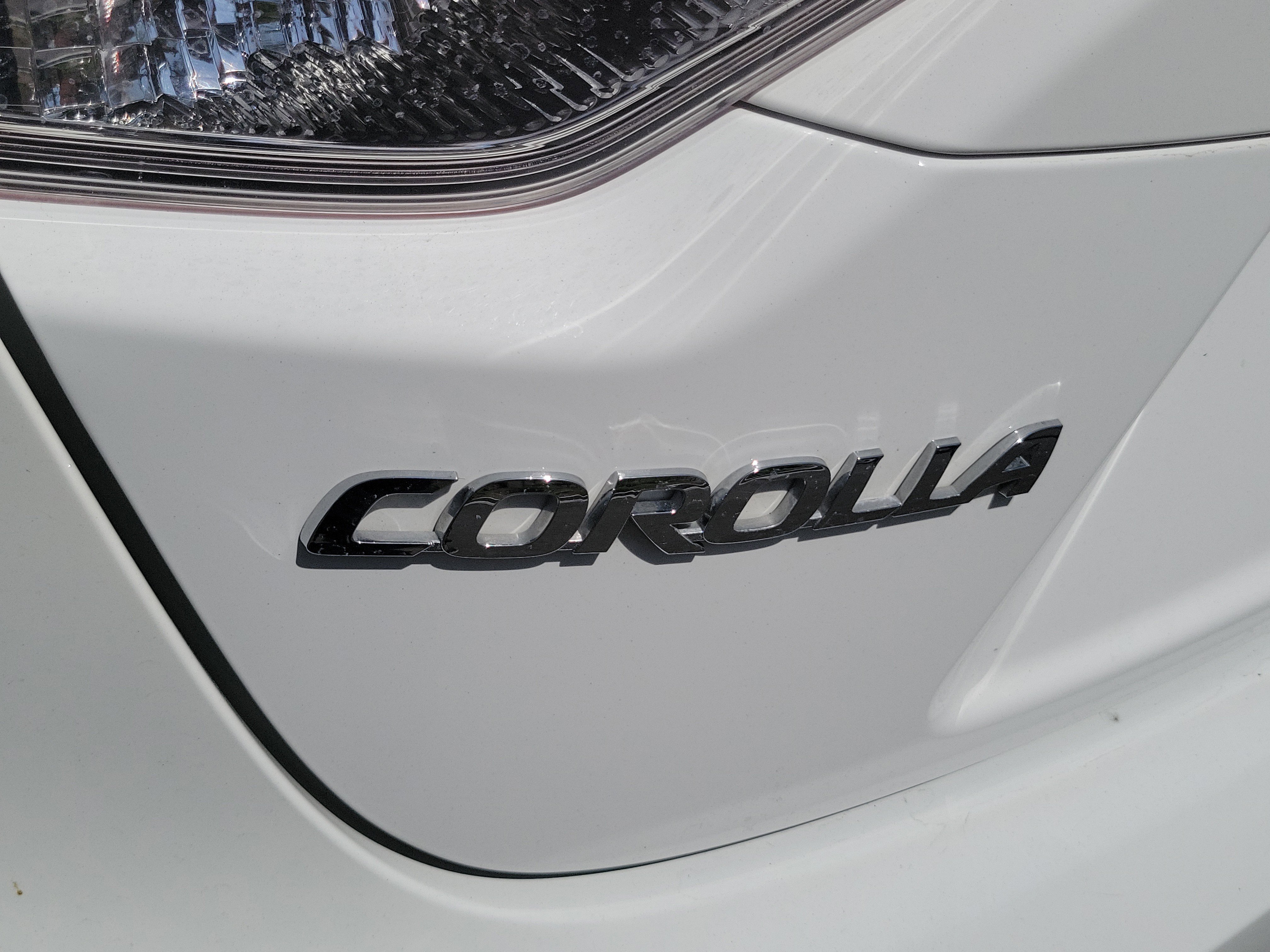 Used 2021 Toyota Corolla LE image 26